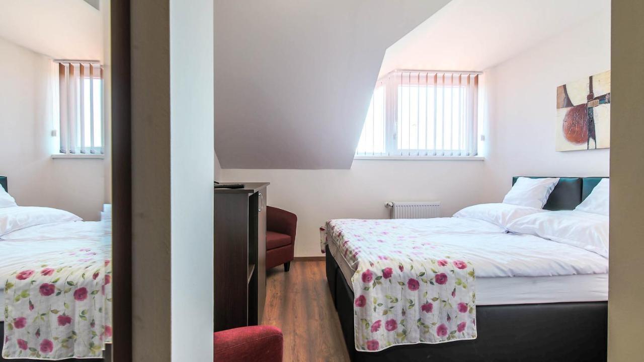 White Apartman Siofok Exterior photo