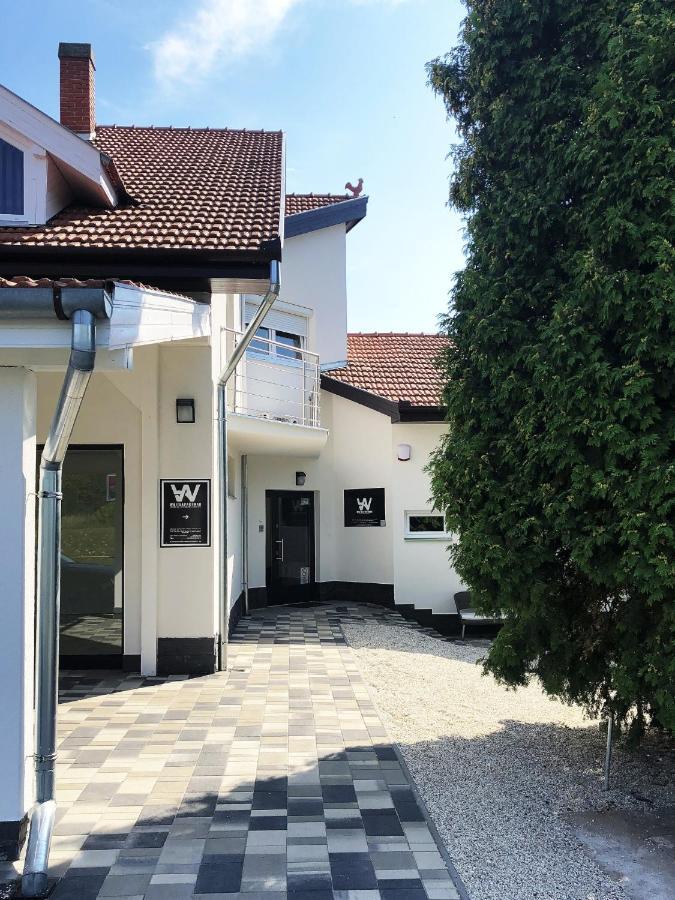 White Apartman Siofok Exterior photo