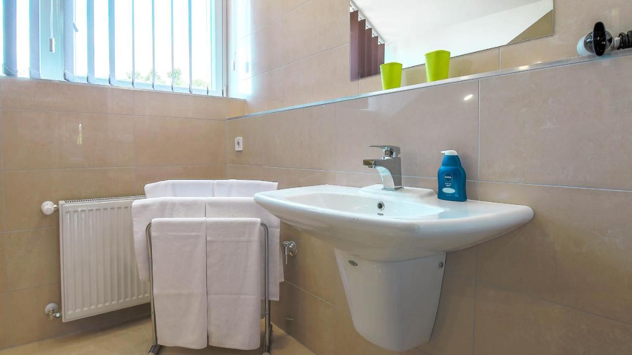 White Apartman Siofok Exterior photo